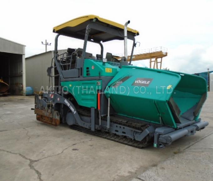 ASPHALT  PAVER